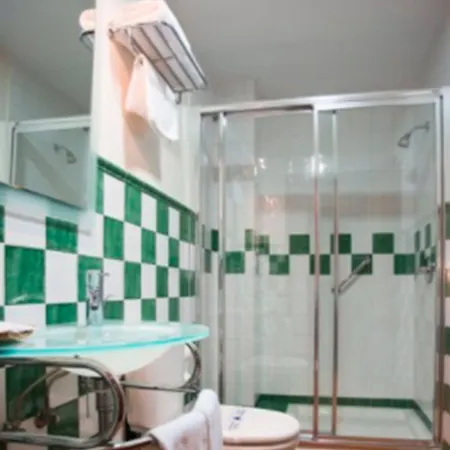 Alameda Boutique بيت ضيافة 4*